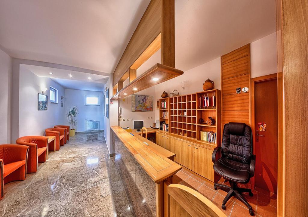 Hotel Nano Drvenik  Εξωτερικό φωτογραφία